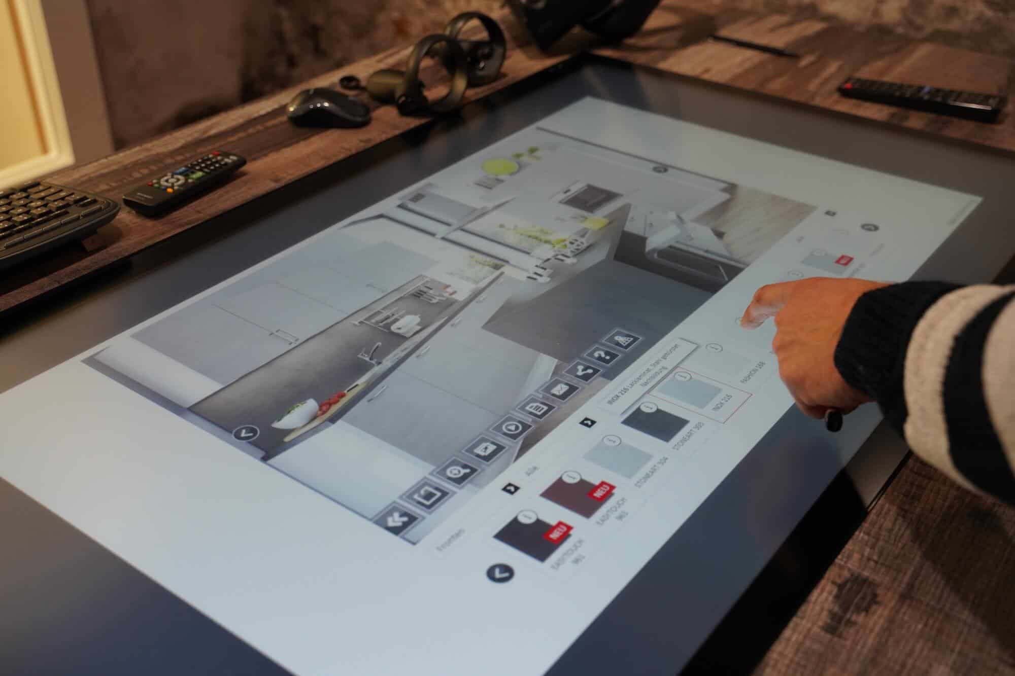 Küchenhalle-Winnenden-interaktive-Küchenplanung-VR-Planung-3D-Touchscreen