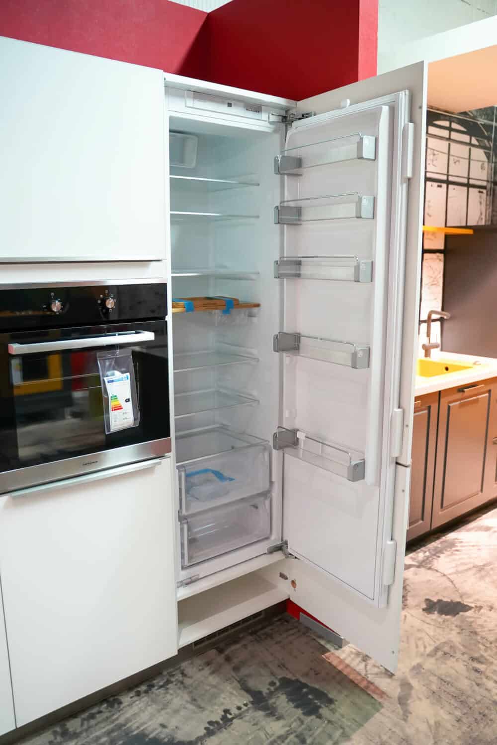 KitchenAid geräumiger Kühlschrank und Oranier Backofen